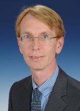 Portraitfoto von Prof. Dr. Mertens